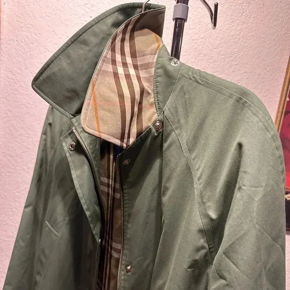 Burberry London Green NovaCheck Women’s Coat size L - Picture 9 of 17